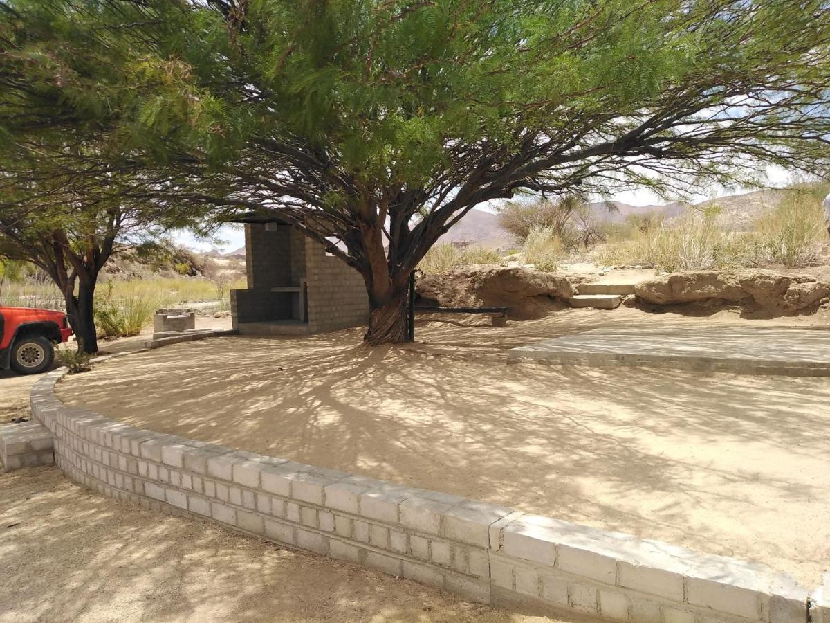 Achab Camping Camp Site Usakos Buitenkant foto
